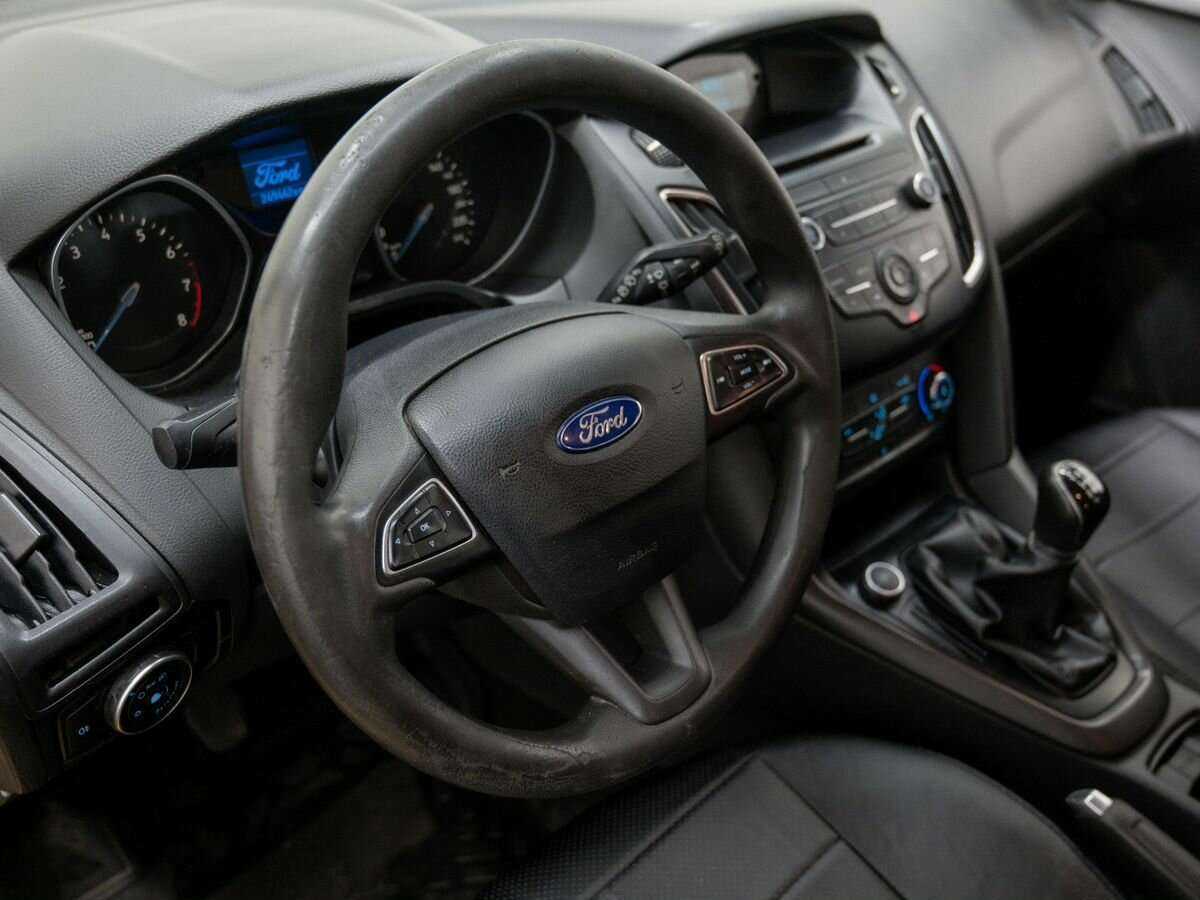 Купить Ford Focus с пробегом. Фото: #15