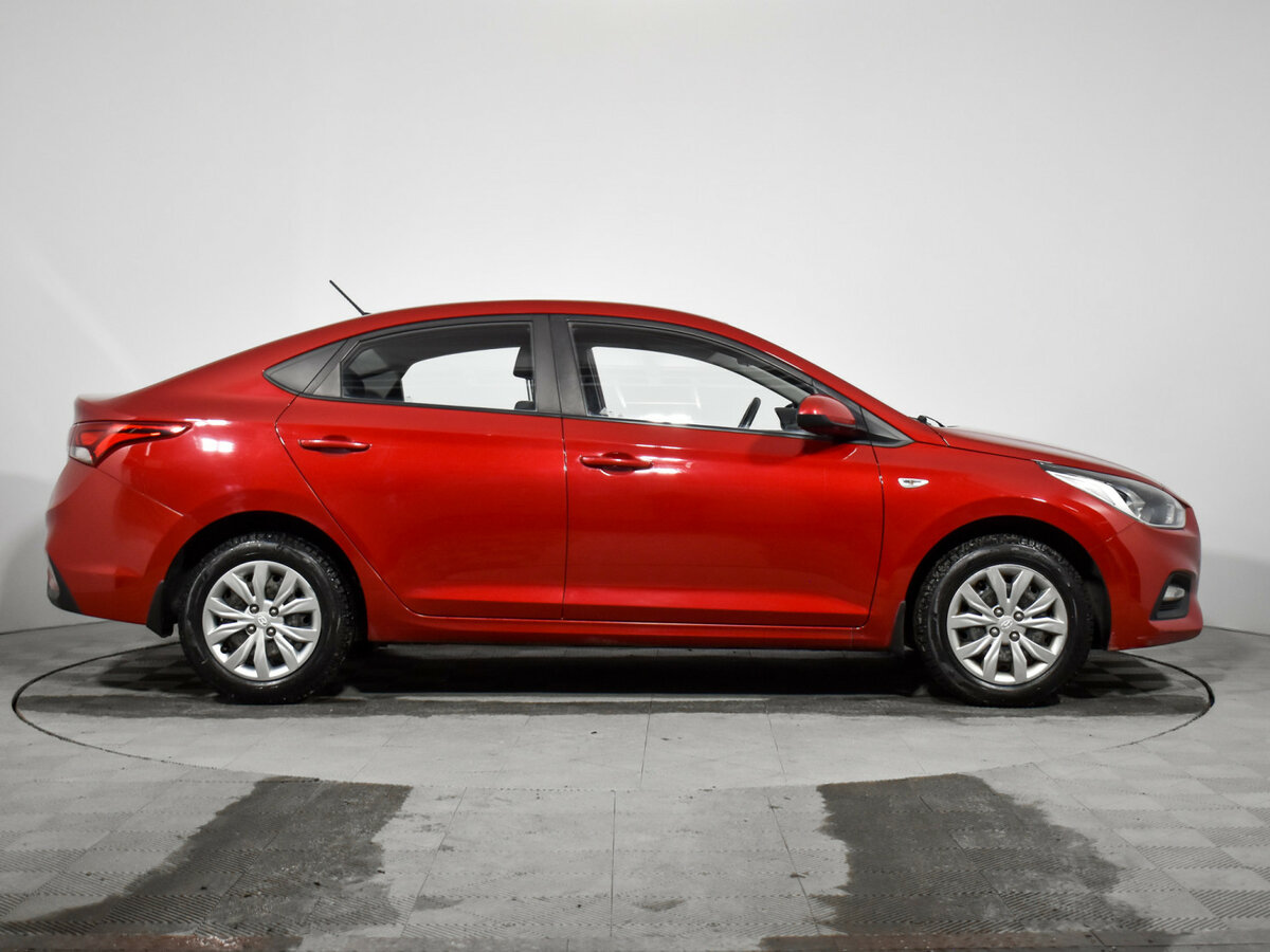 Купить Hyundai Solaris с пробегом. Фото: #3