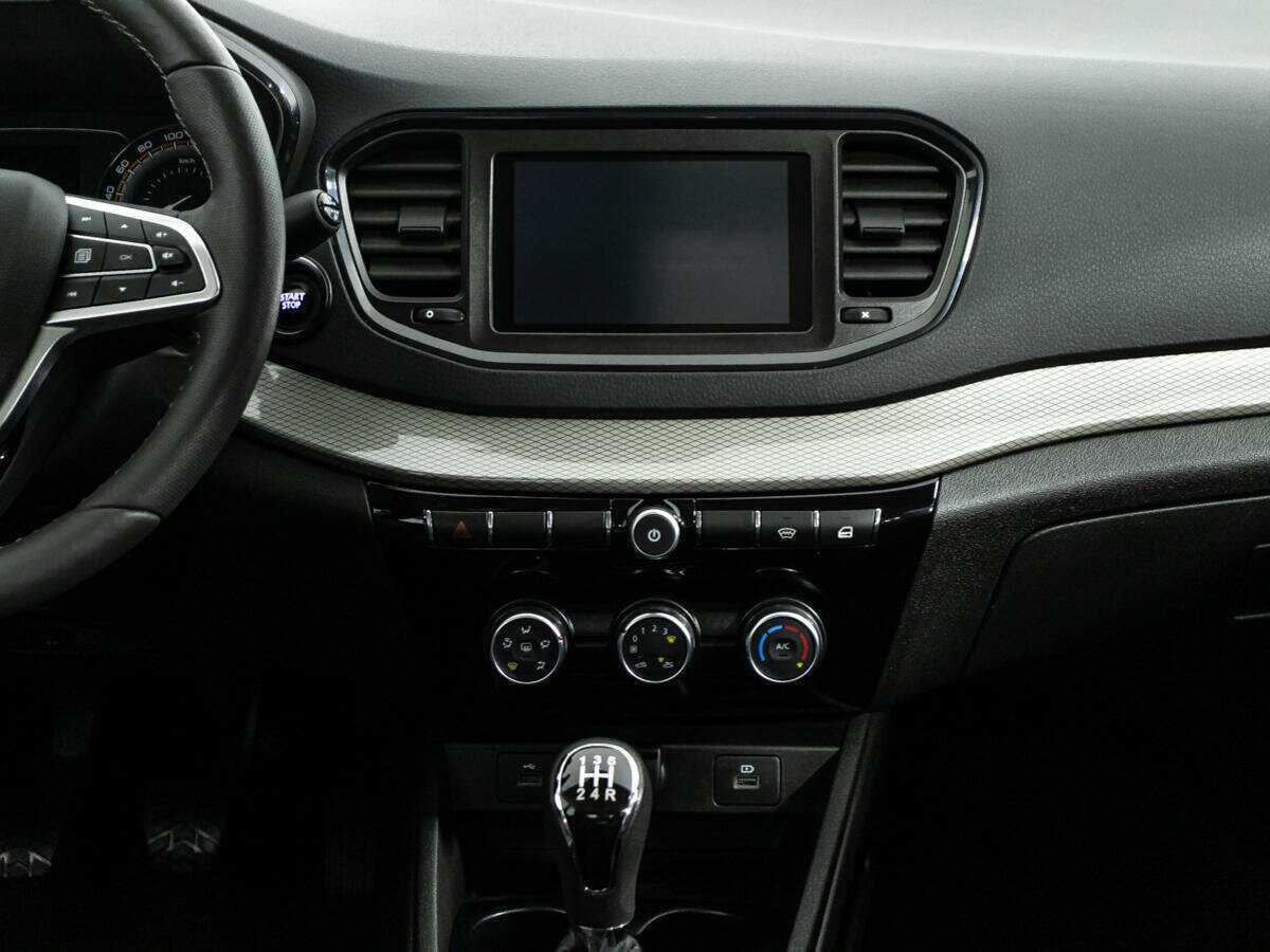 Купить Lada (ВАЗ) Vesta с пробегом. Фото: #13