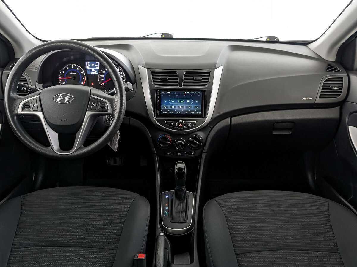 Купить Hyundai Solaris с пробегом. Фото: #8