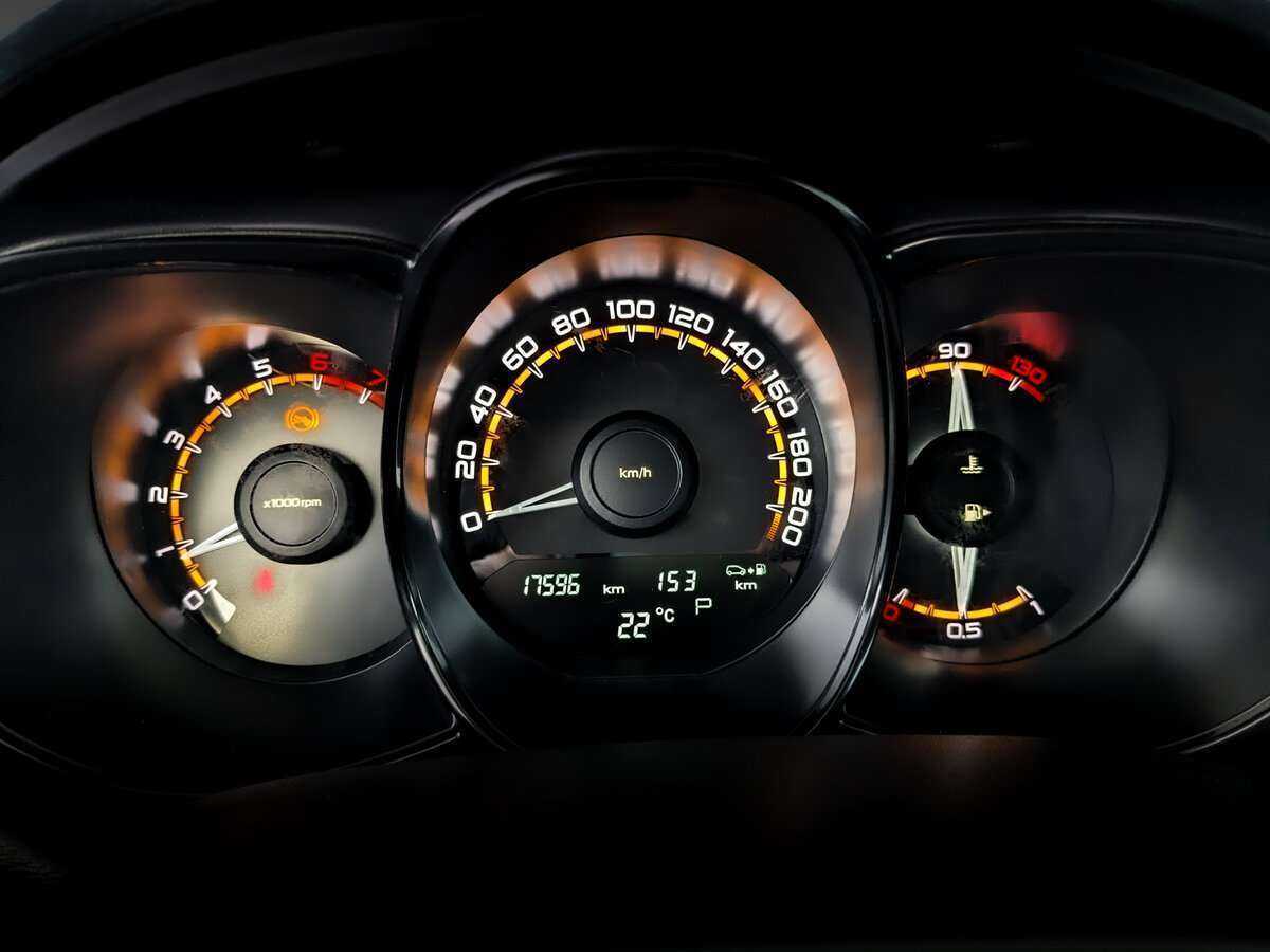 Купить Lada (ВАЗ) Vesta с пробегом. Фото: #10