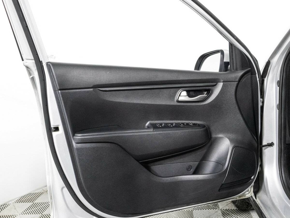 Купить Kia Rio с пробегом. Фото: #24