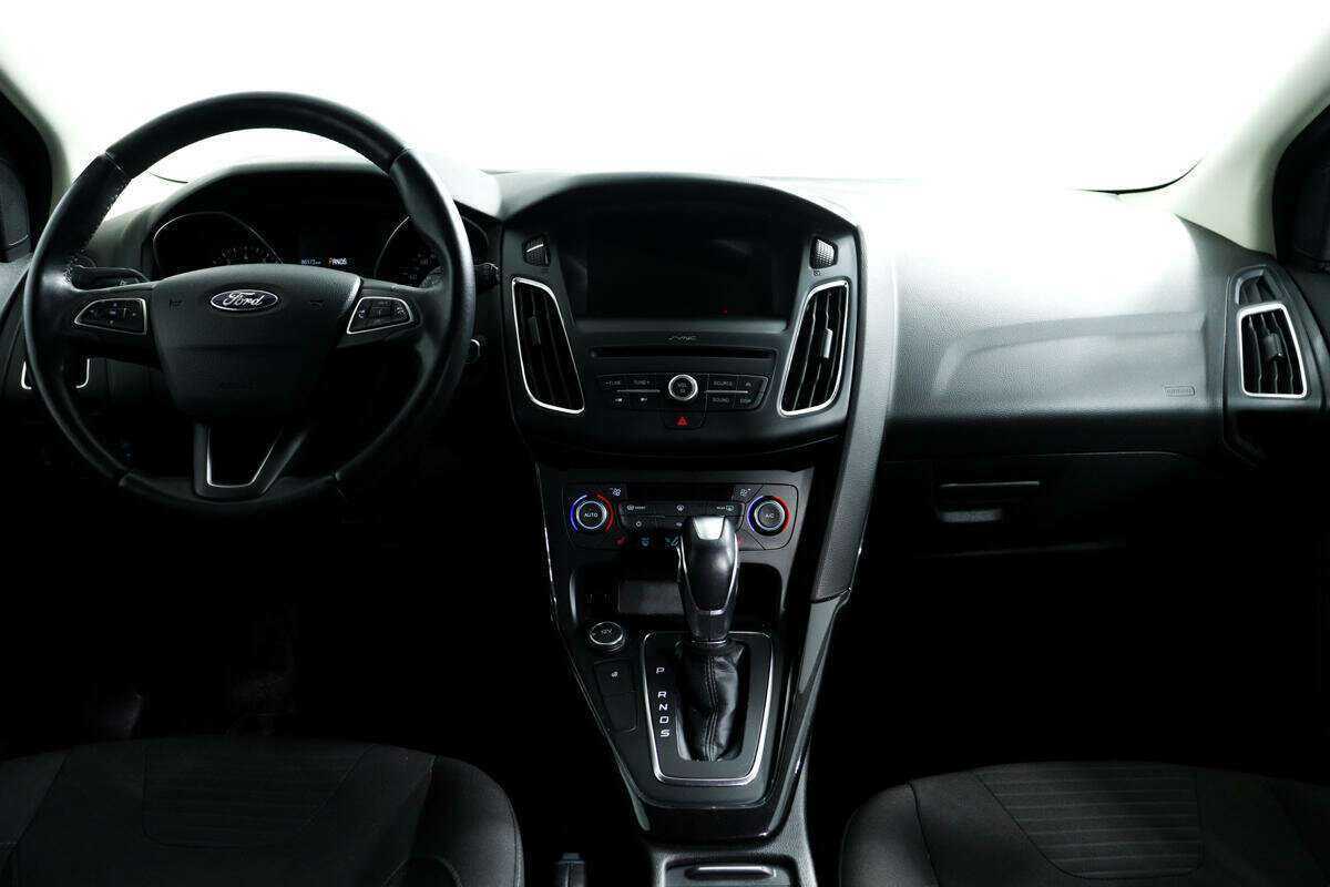 Купить Ford Focus с пробегом. Фото: #10