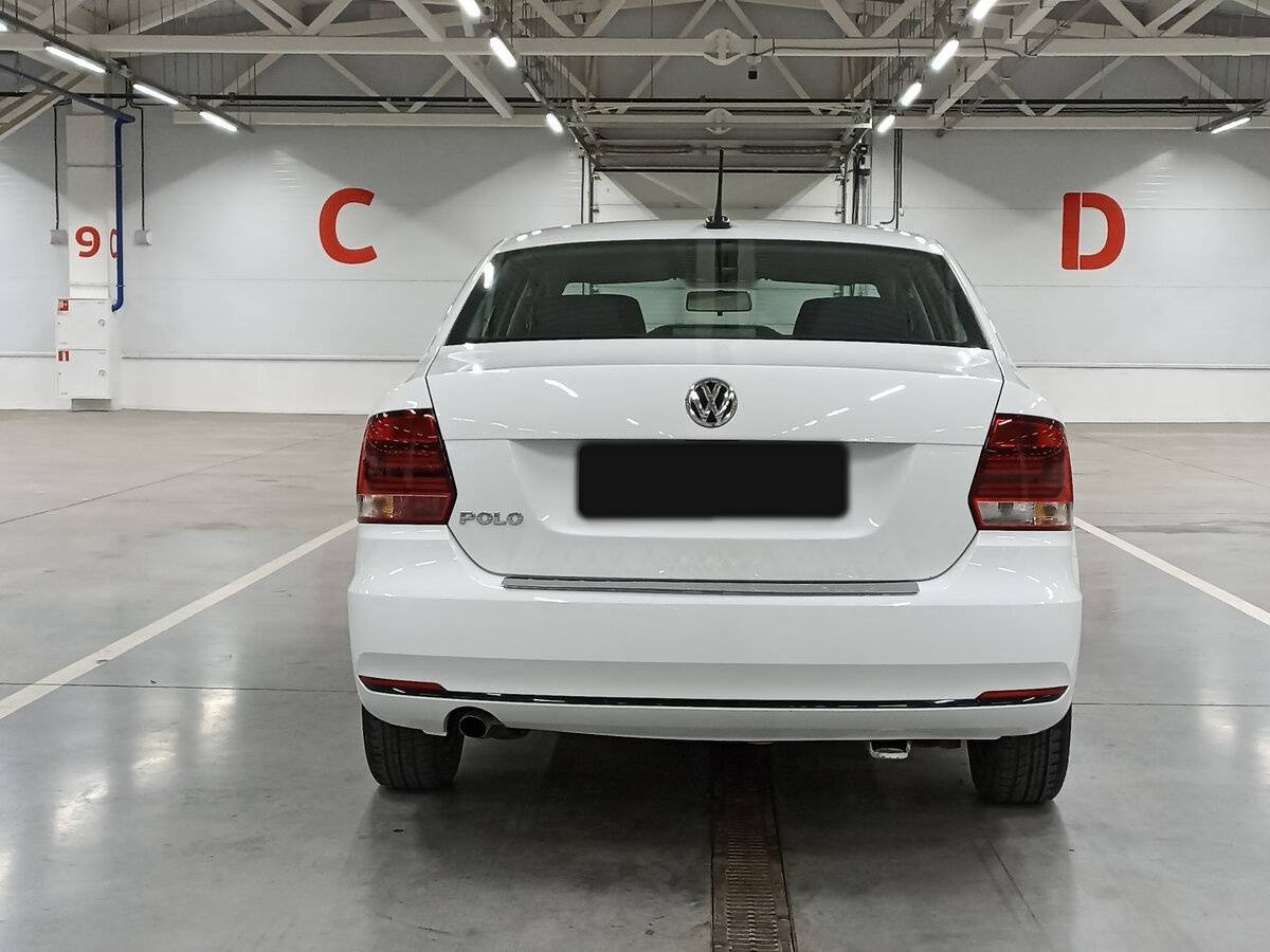 Купить Volkswagen Polo с пробегом. Фото: #5