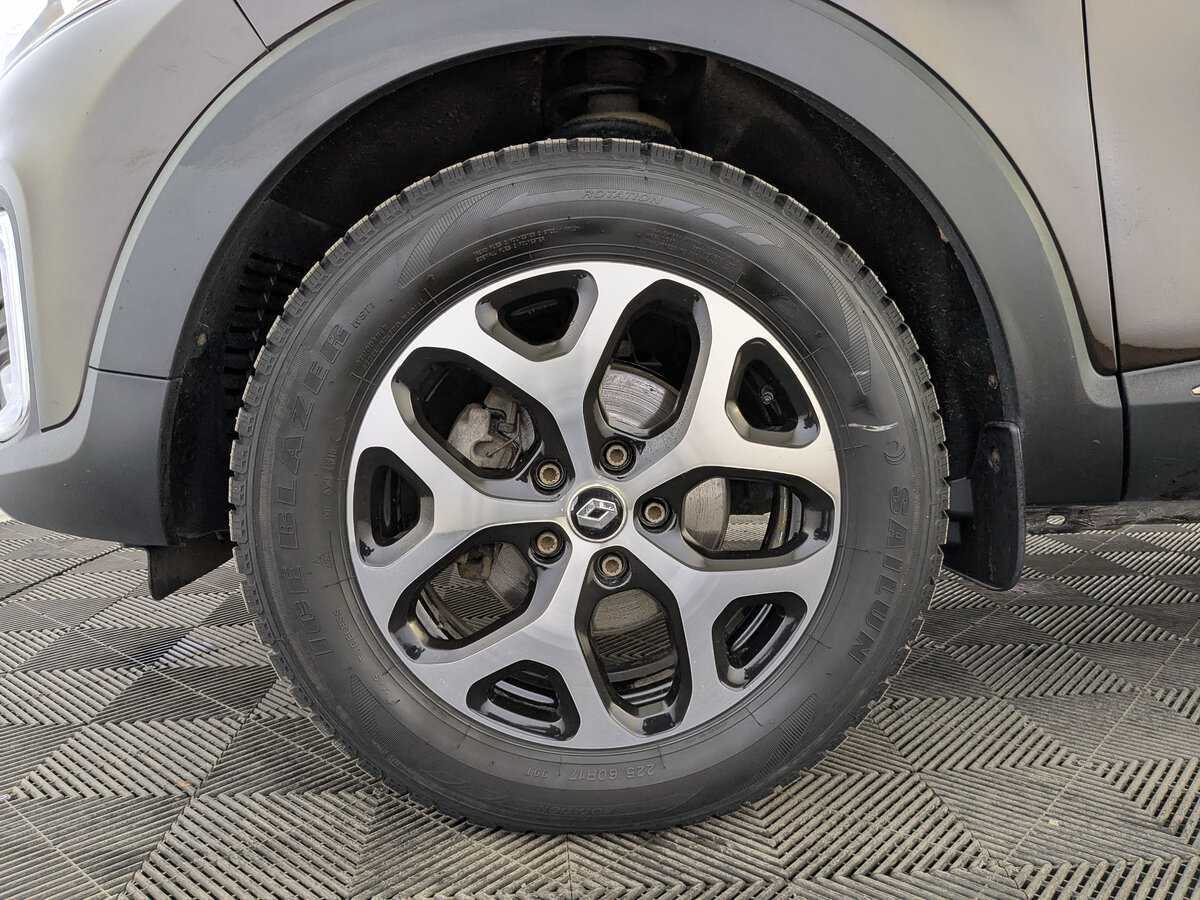 Купить Renault Kaptur с пробегом. Фото: #11