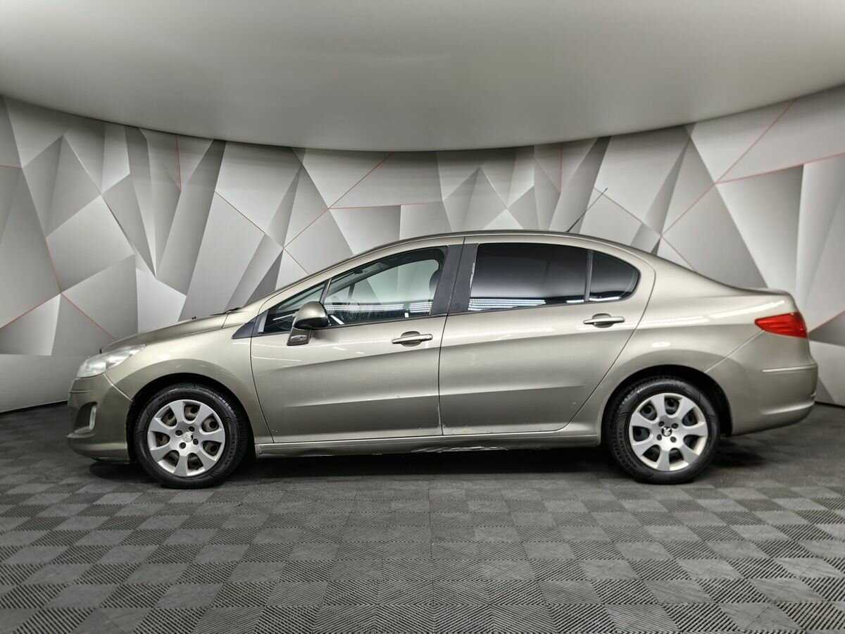 Купить Peugeot 408 с пробегом. Фото: #4