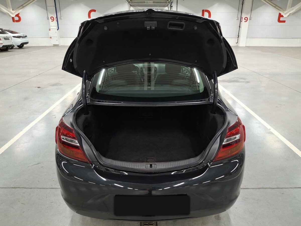 Купить Opel Insignia с пробегом. Фото: #9