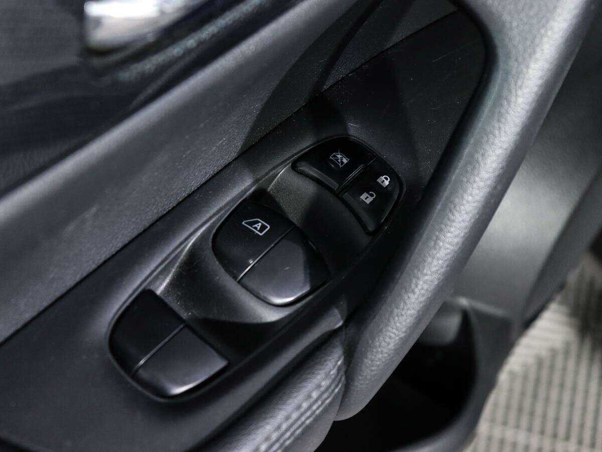 Купить Nissan X-Trail с пробегом. Фото: #15