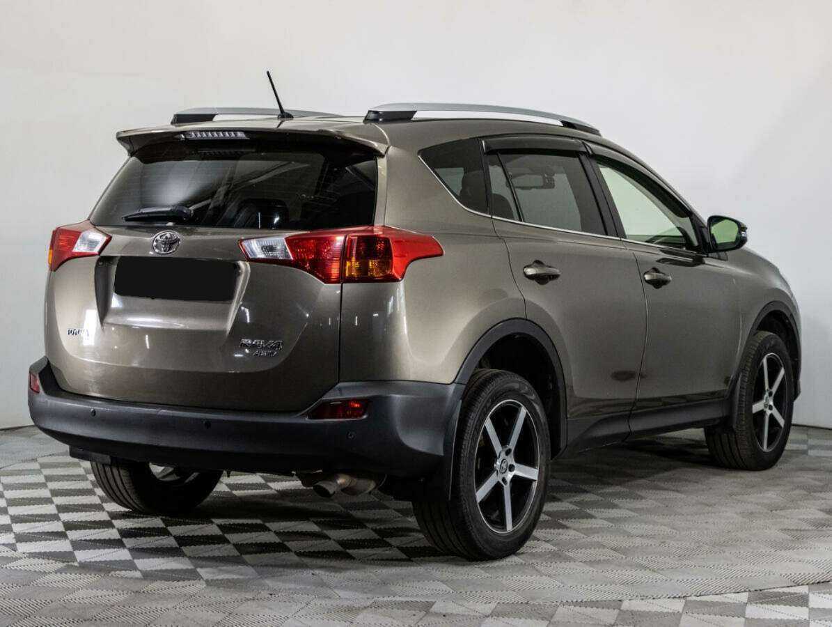 Купить Toyota RAV4 с пробегом. Фото: #4