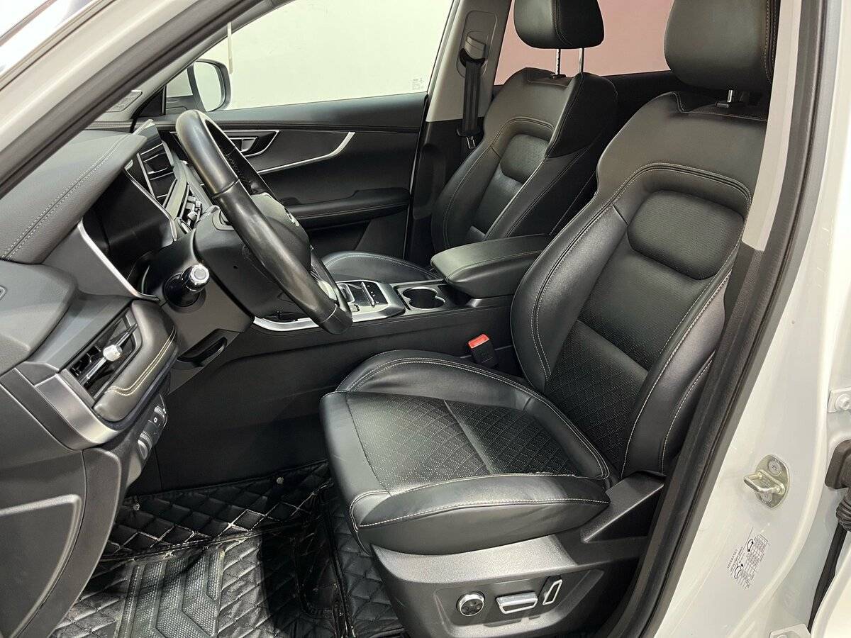 Купить Chery Tiggo 8 с пробегом. Фото: #4