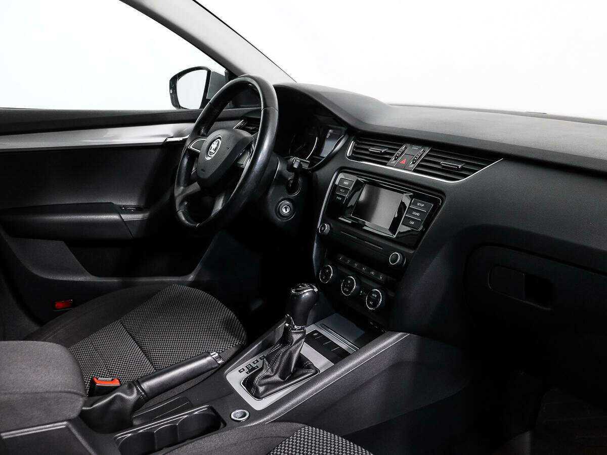 Купить Skoda Octavia с пробегом. Фото: #10