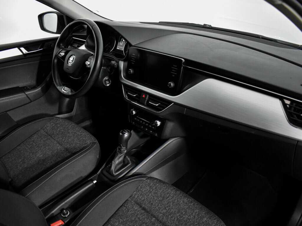 Купить Skoda Rapid с пробегом. Фото: #11