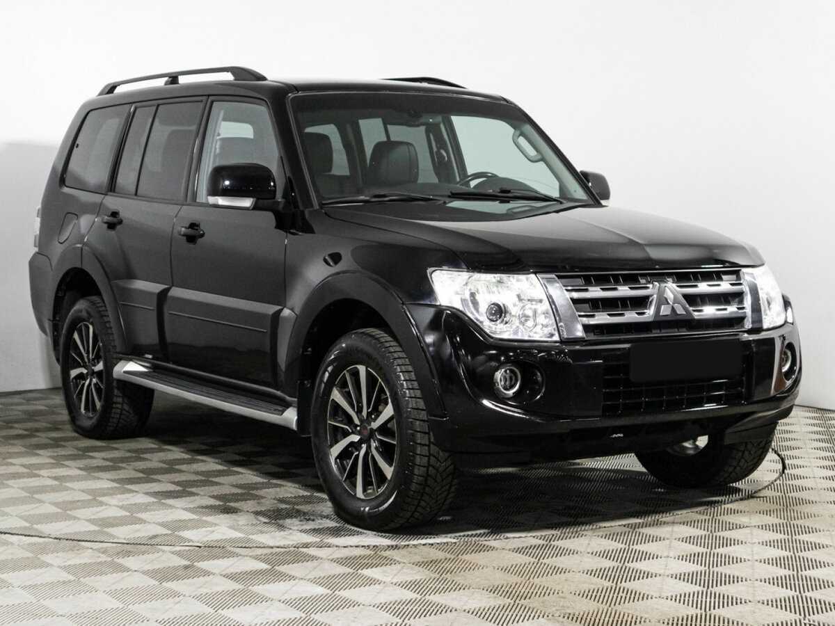 Купить Mitsubishi Pajero с пробегом. Фото: #2