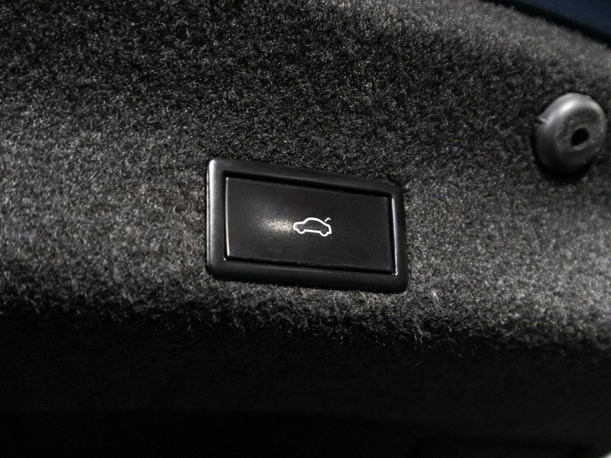 Купить Volkswagen Passat с пробегом. Фото: #15