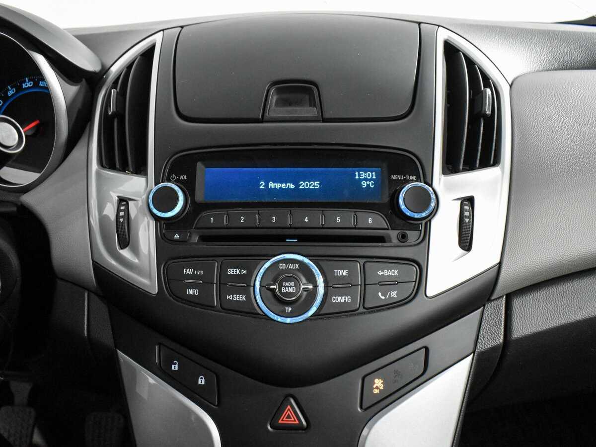 Купить Chevrolet Cruze с пробегом. Фото: #15