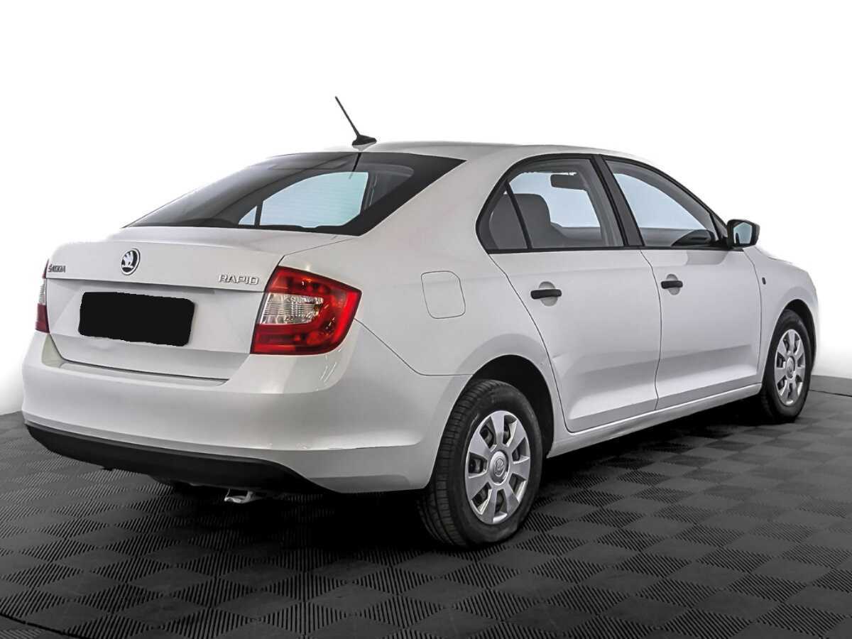 Купить Skoda Rapid с пробегом. Фото: #4