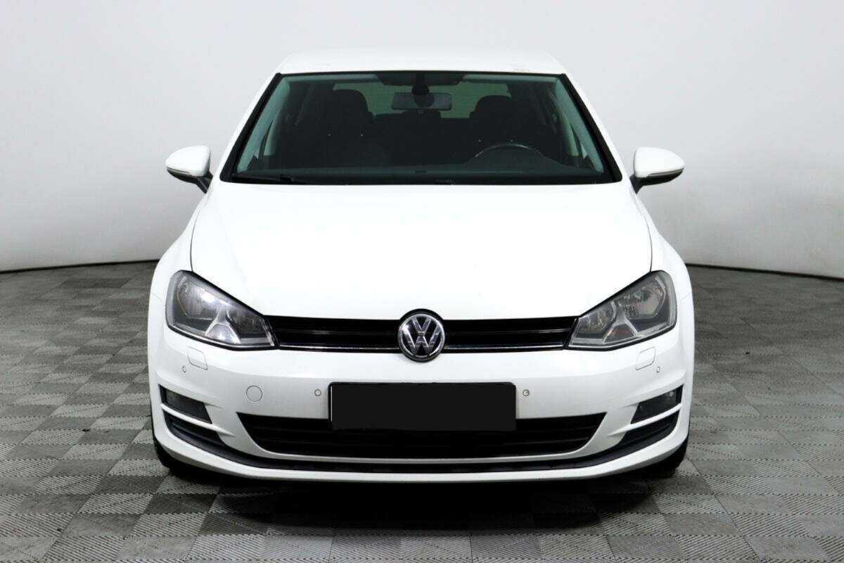 Купить Volkswagen Golf с пробегом. Фото: #1