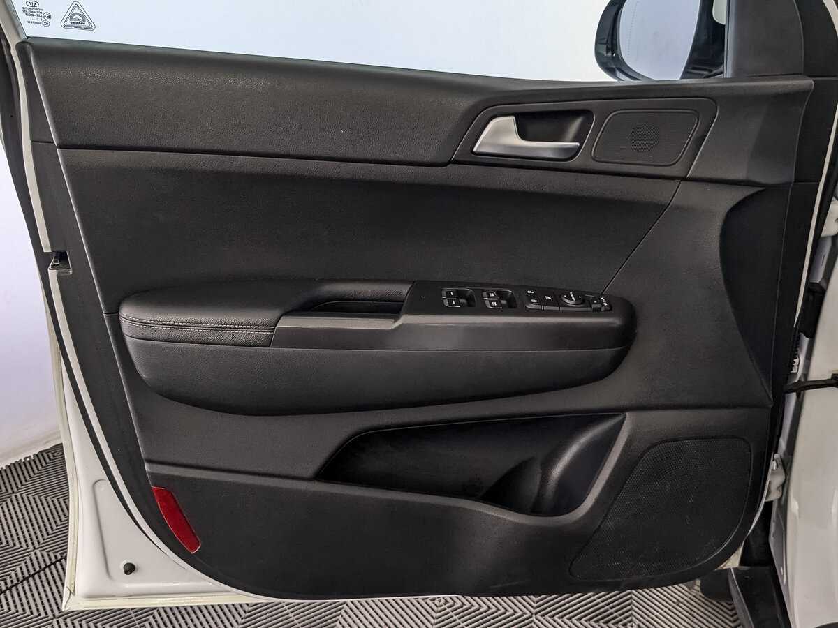 Купить Kia Sportage с пробегом. Фото: #16
