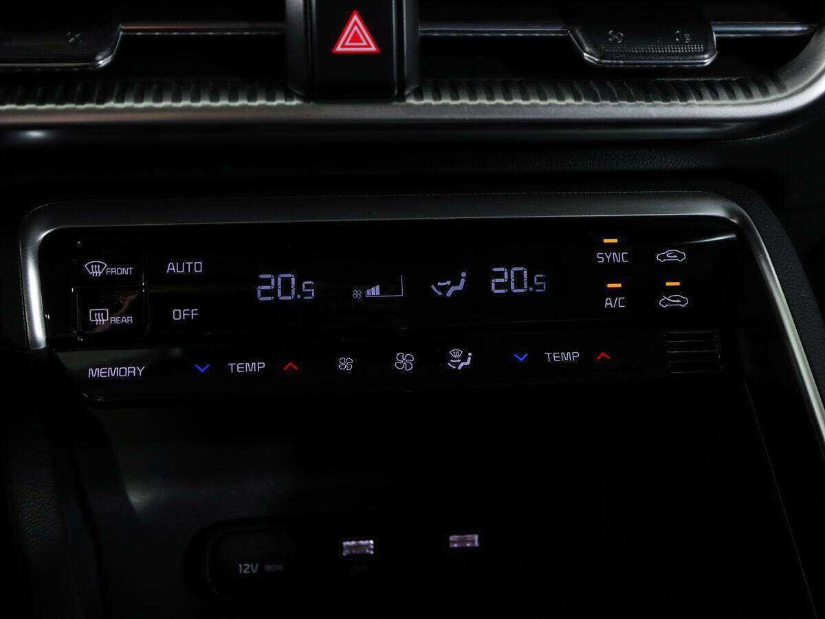 Купить Kia K5 с пробегом. Фото: #17