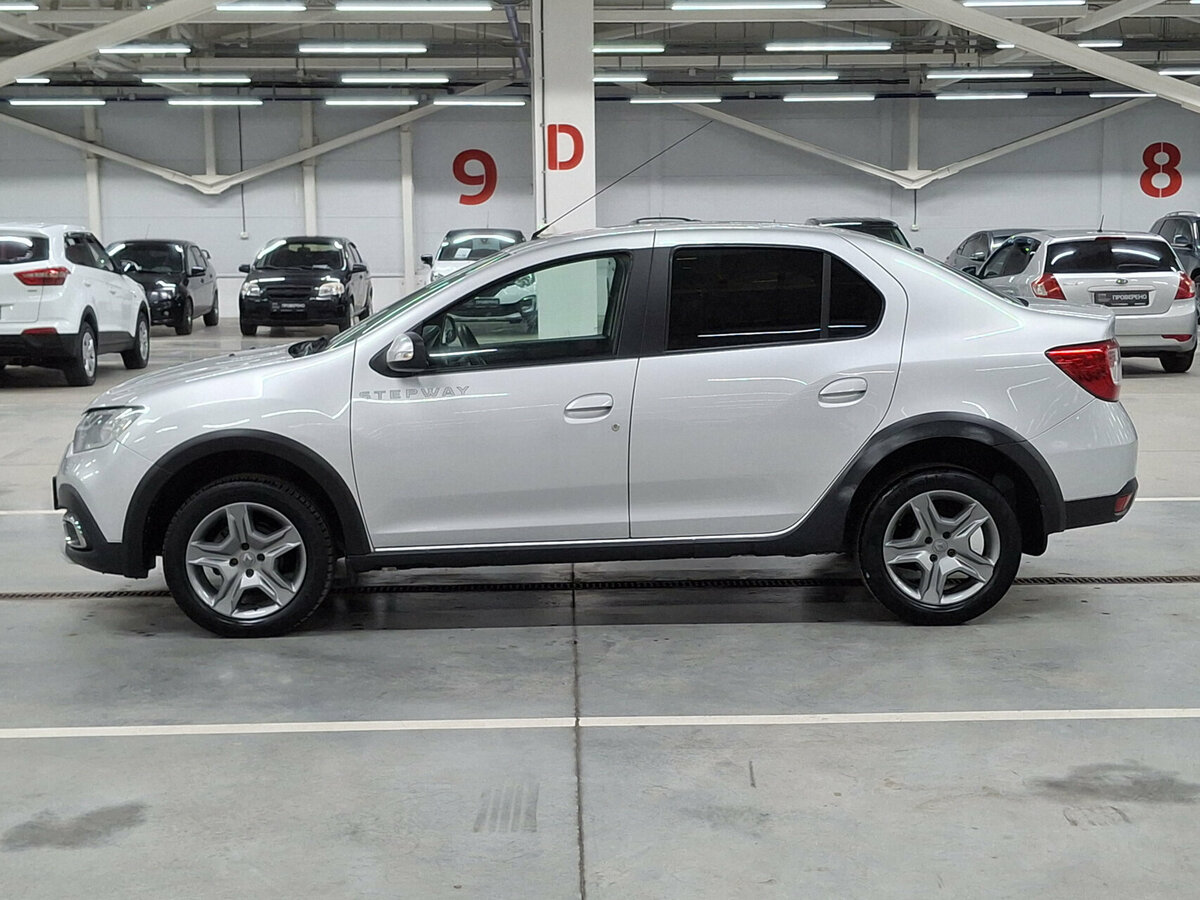 Купить Renault Logan с пробегом. Фото: #7