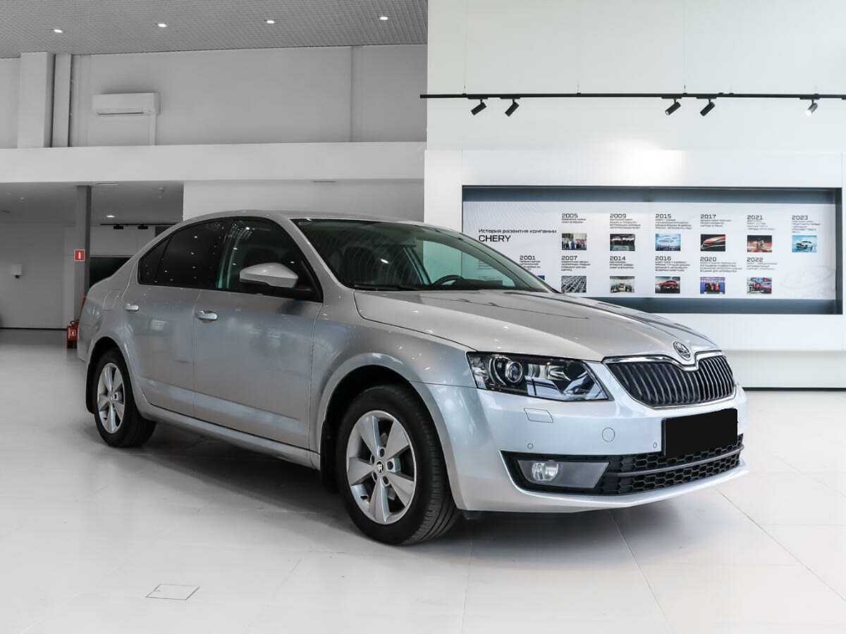 Купить Skoda Octavia с пробегом. Фото: #2