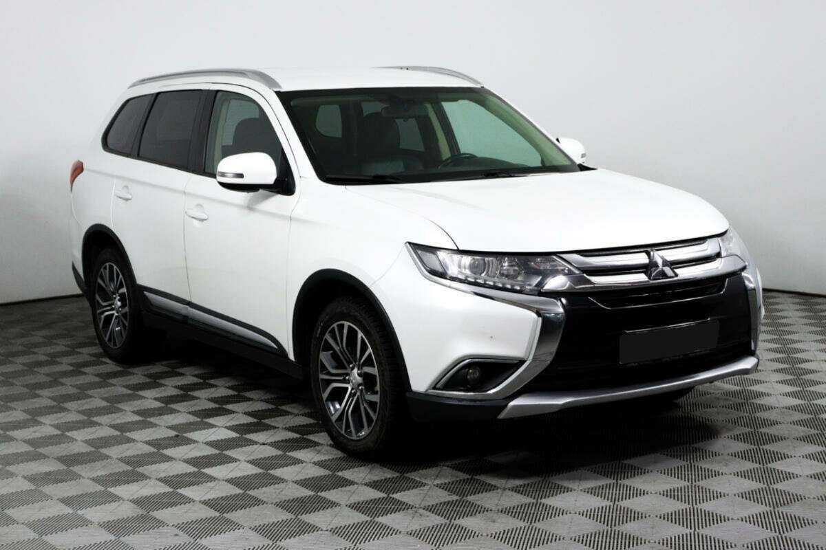 Купить Mitsubishi Outlander с пробегом. Фото: #1