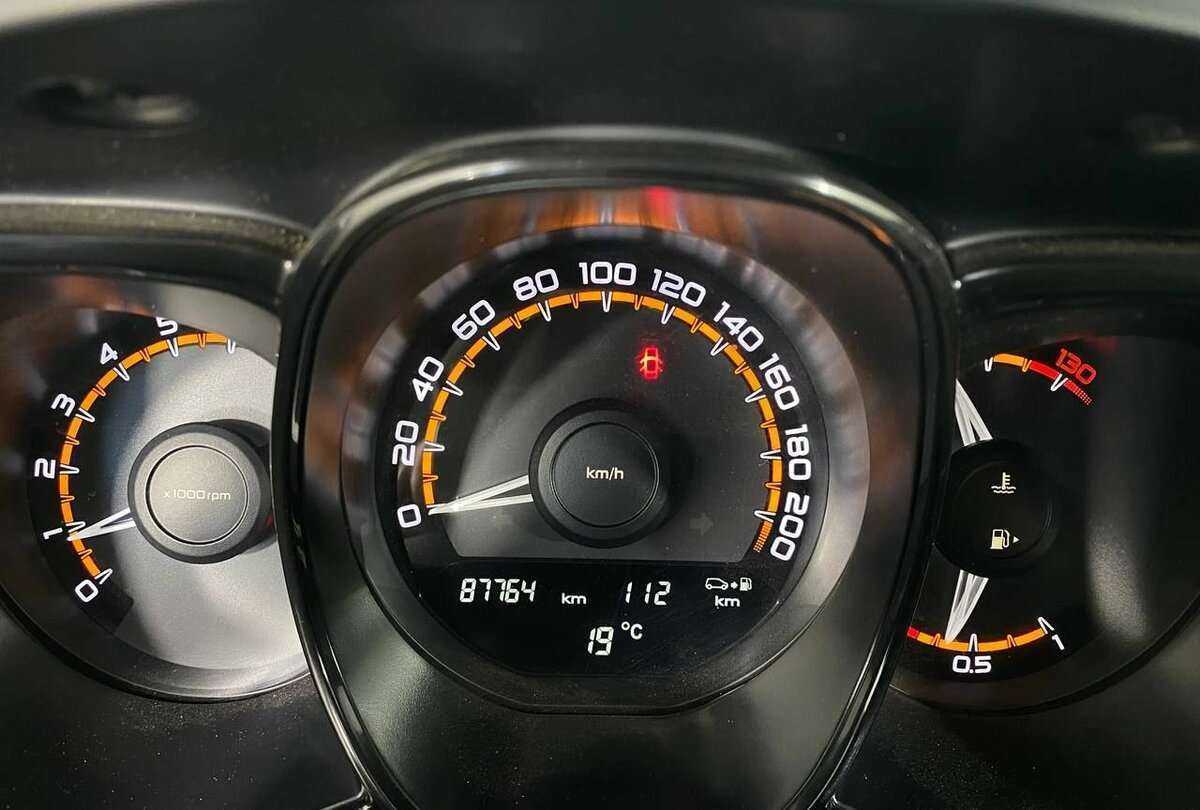 Купить Lada (ВАЗ) Vesta с пробегом. Фото: #9