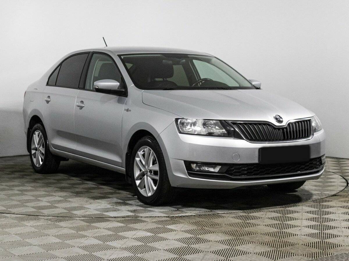 Купить Skoda Rapid с пробегом. Фото: #2