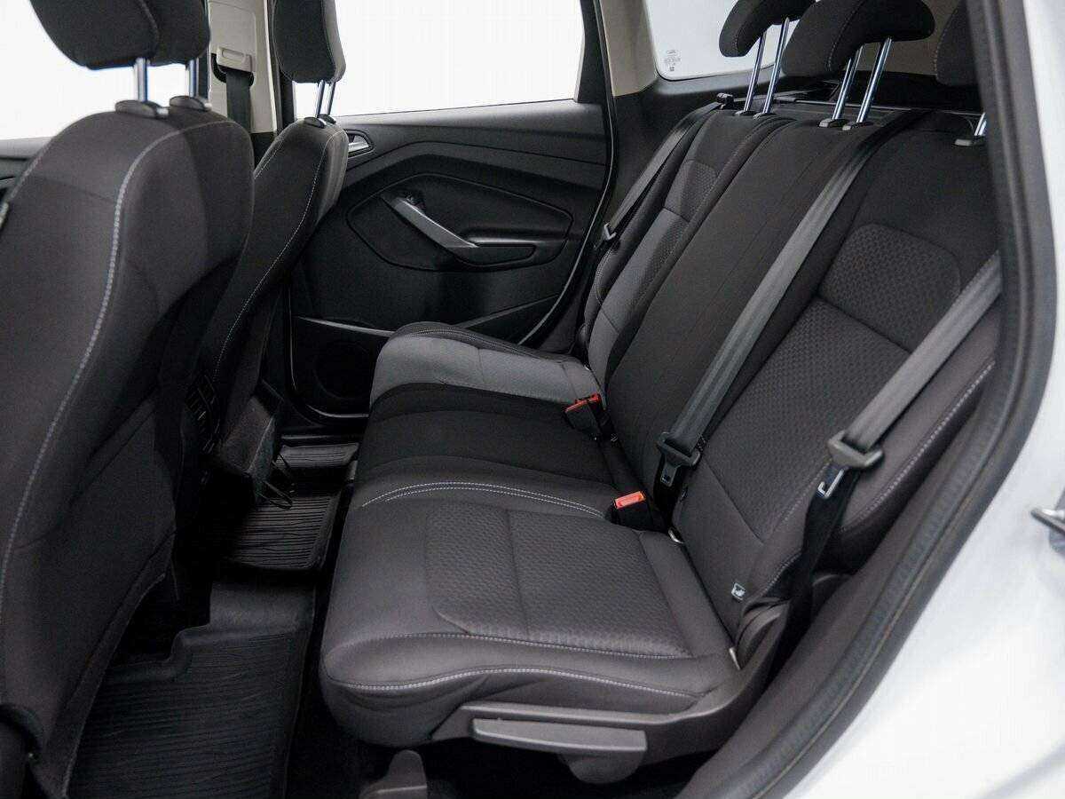 Купить Ford Kuga с пробегом. Фото: #12