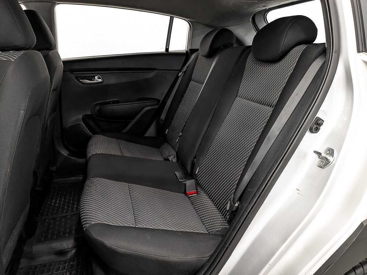 Купить Kia Rio с пробегом. Фото: #17