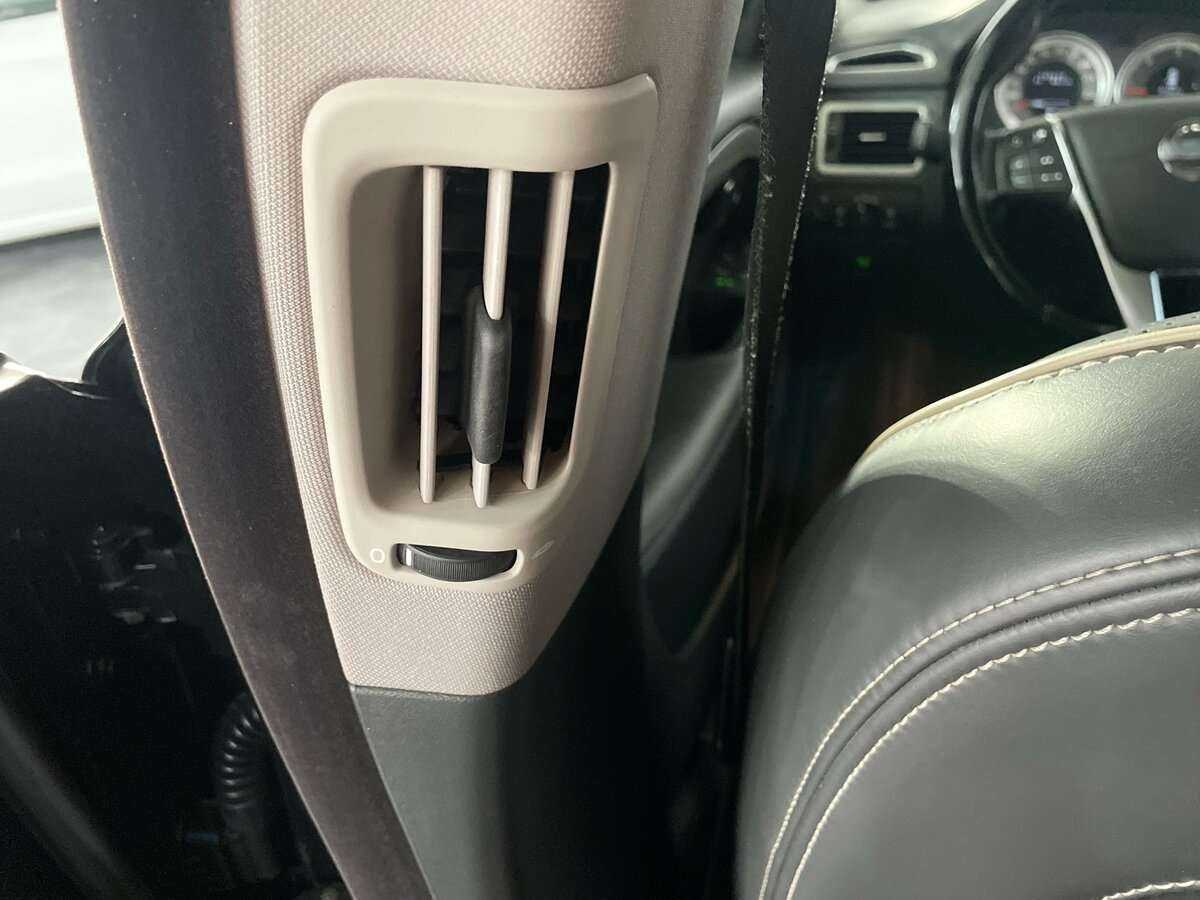 Купить Volvo XC70 с пробегом. Фото: #19