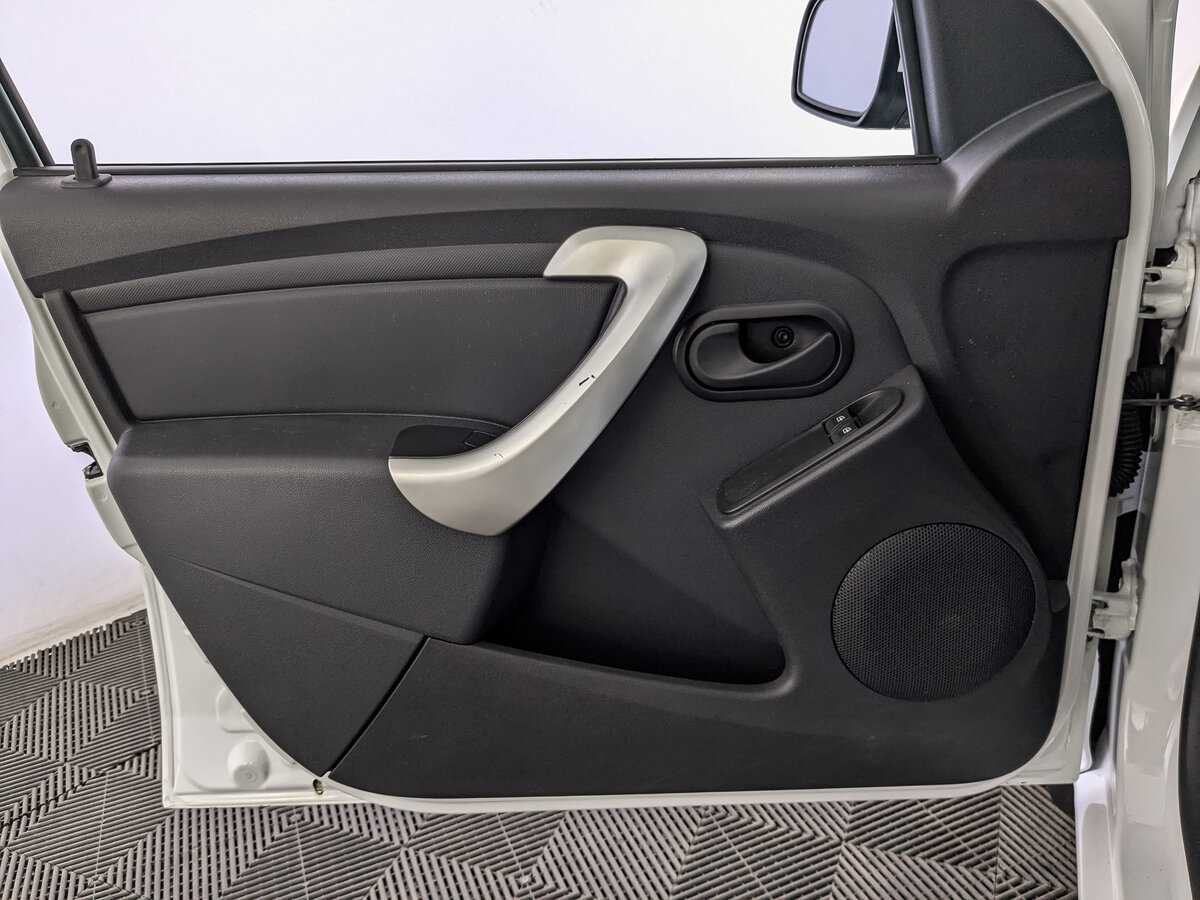 Купить Lada (ВАЗ) Largus с пробегом. Фото: #18