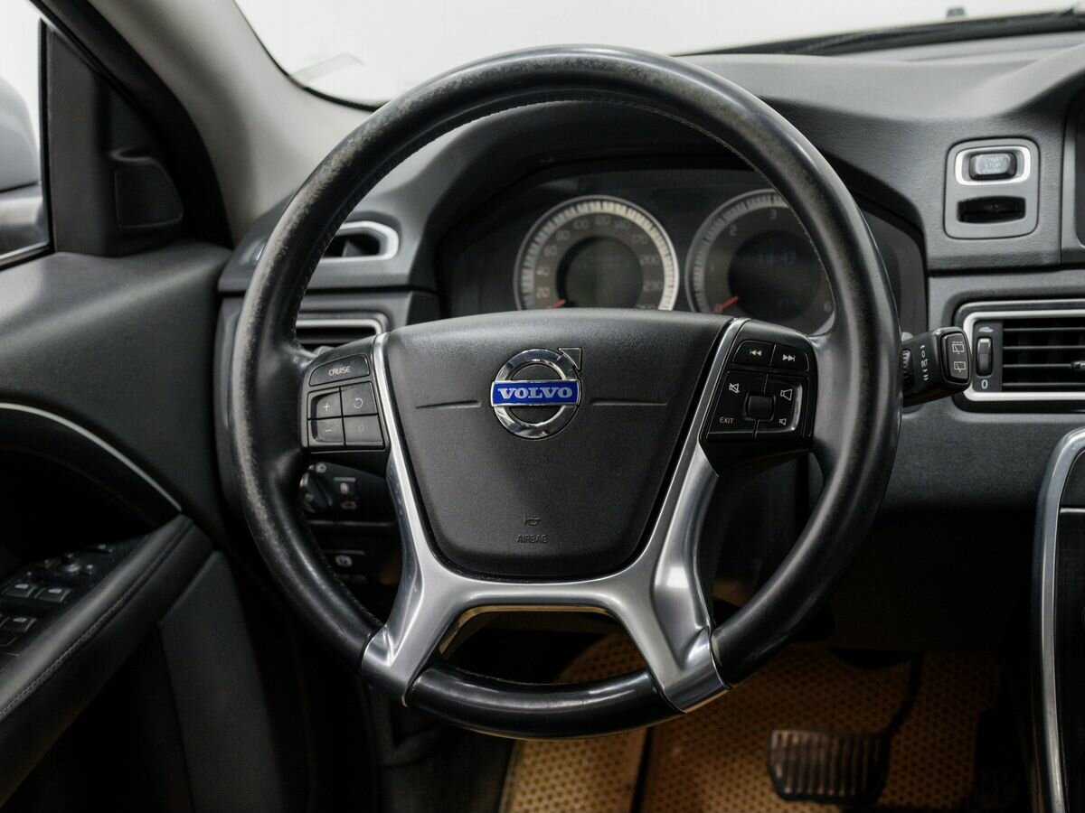 Купить Volvo XC70 с пробегом. Фото: #10