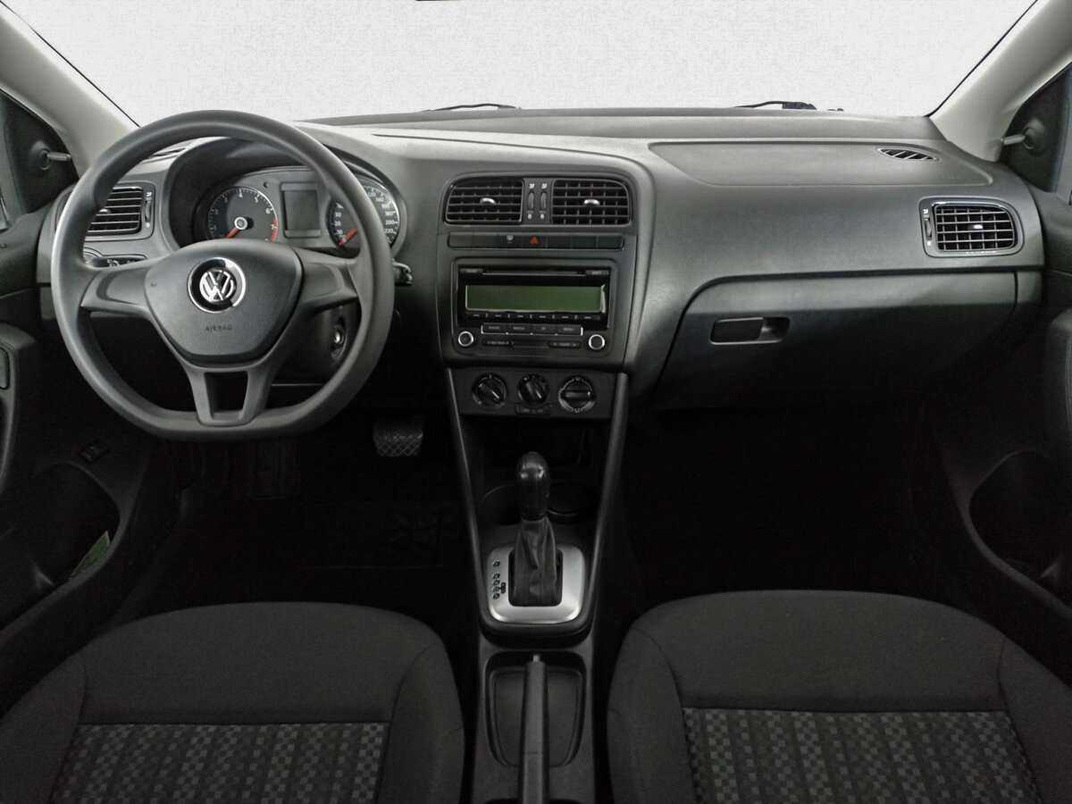 Купить Volkswagen Polo с пробегом. Фото: #11