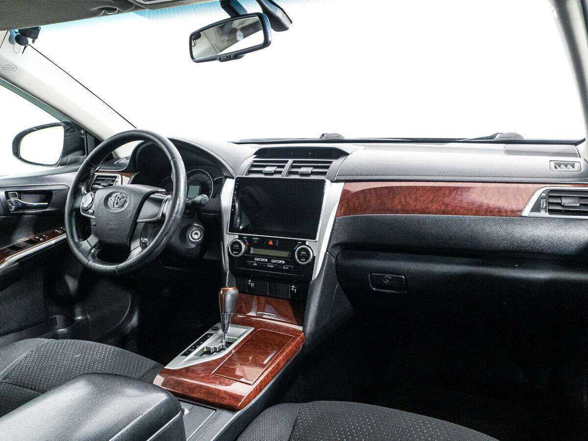 Купить Toyota Camry с пробегом. Фото: #8