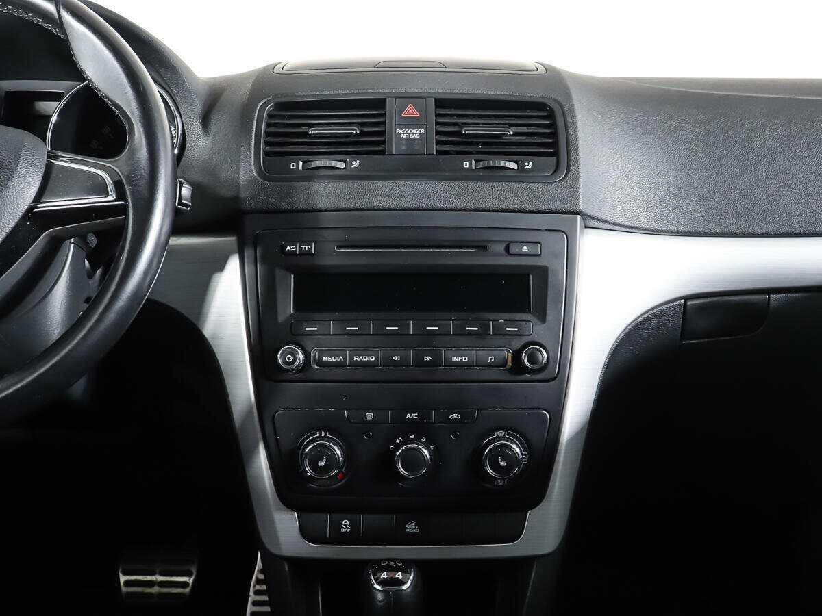 Купить Skoda Yeti с пробегом. Фото: #11