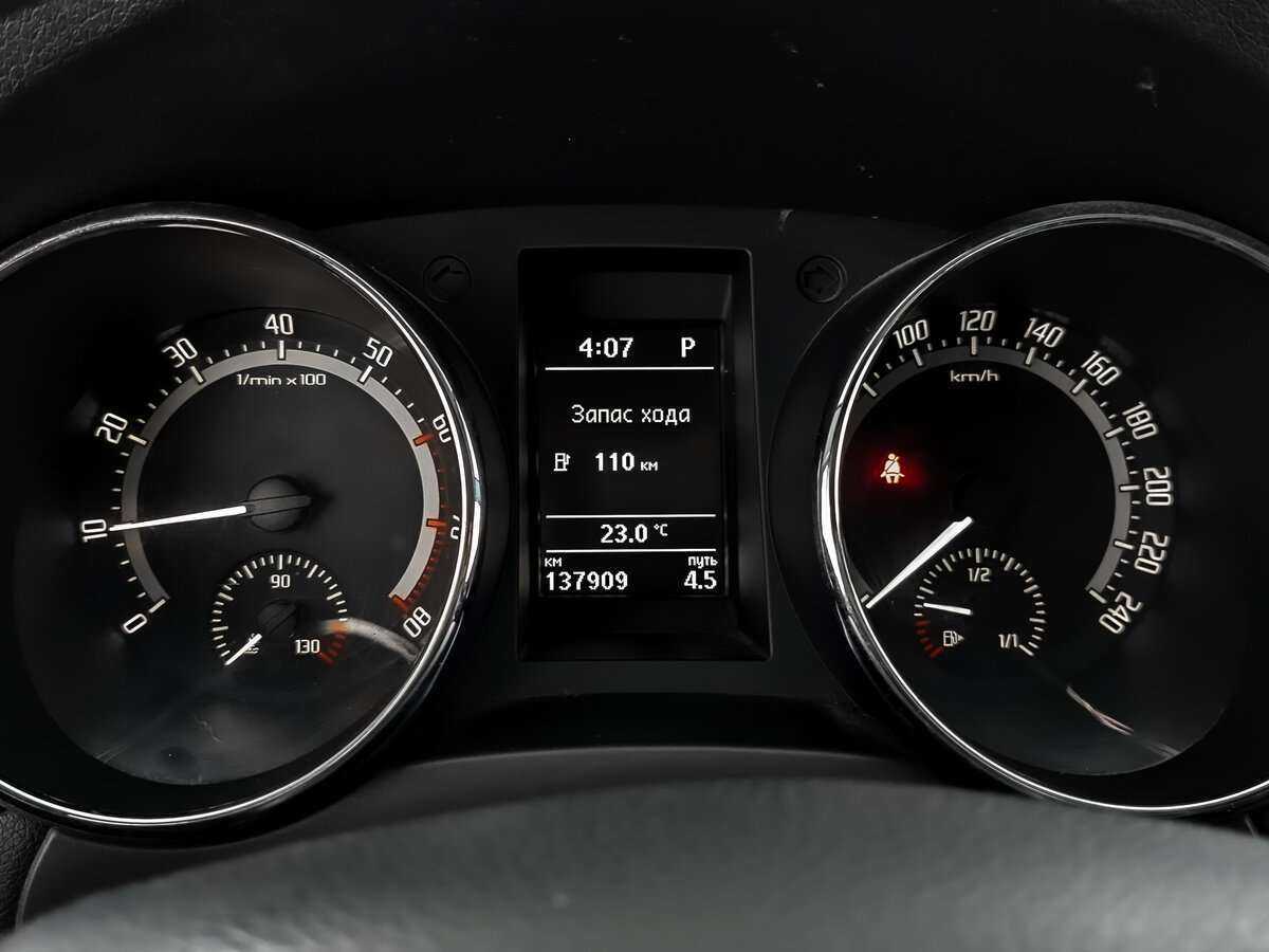 Купить Skoda Yeti с пробегом. Фото: #11