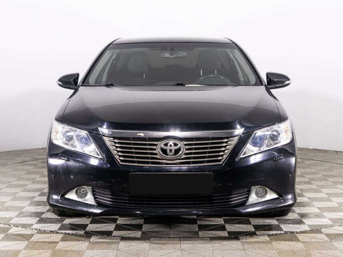 Купить Toyota Camry с пробегом. Фото: #1