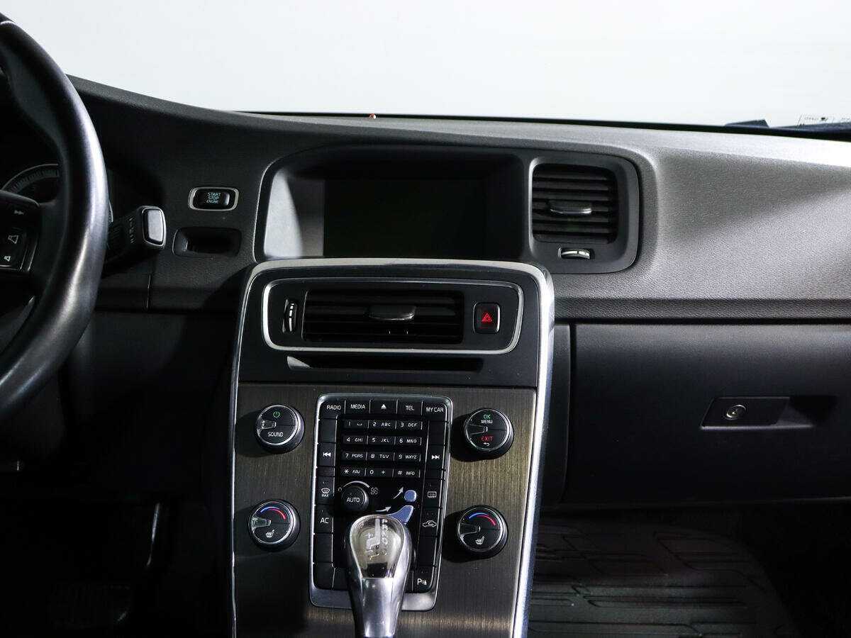 Купить Volvo S60 с пробегом. Фото: #10