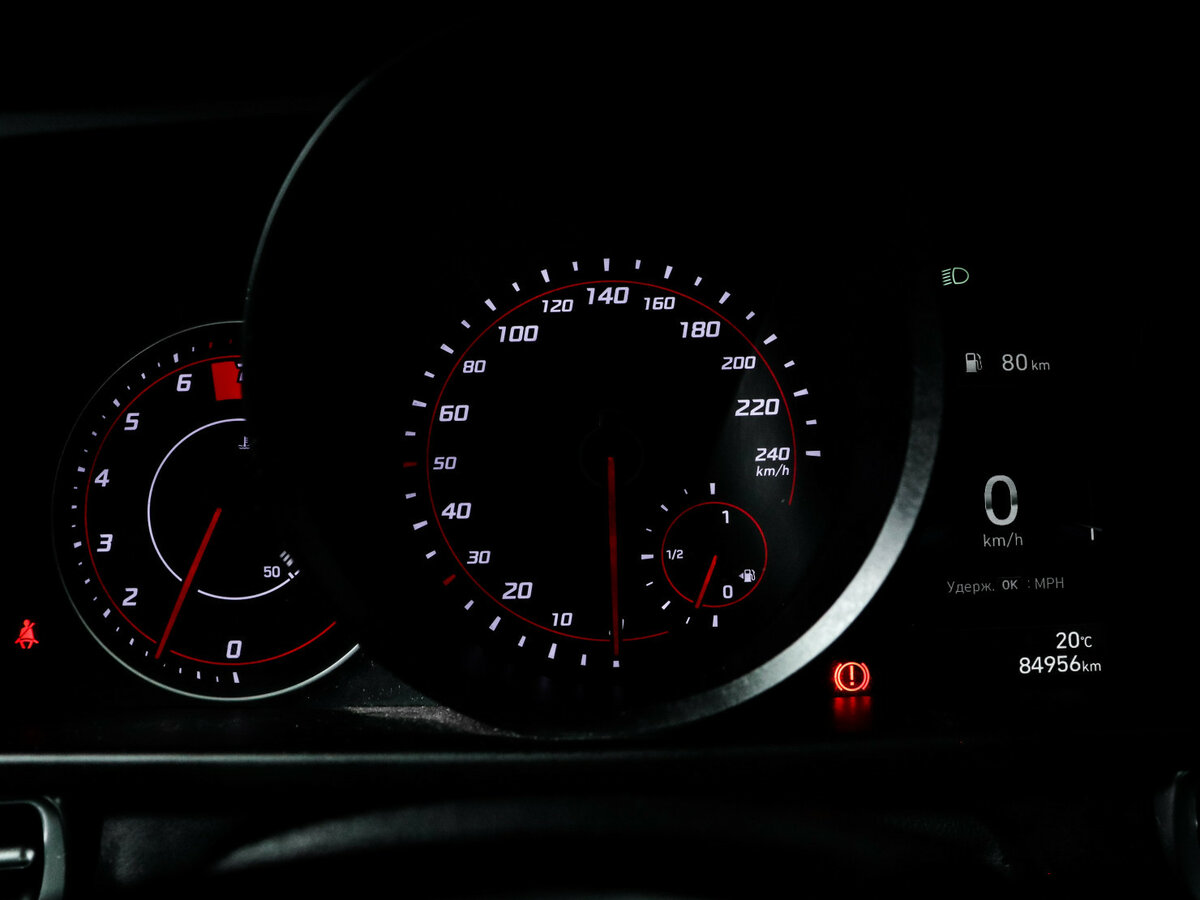 Купить Hyundai Elantra с пробегом. Фото: #8