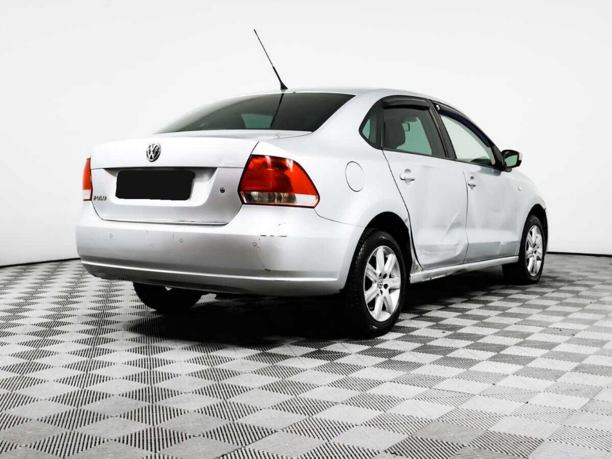 Купить Volkswagen Polo с пробегом. Фото: #4