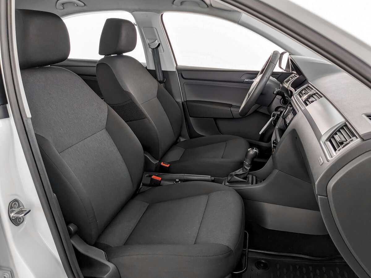 Купить Skoda Rapid с пробегом. Фото: #20