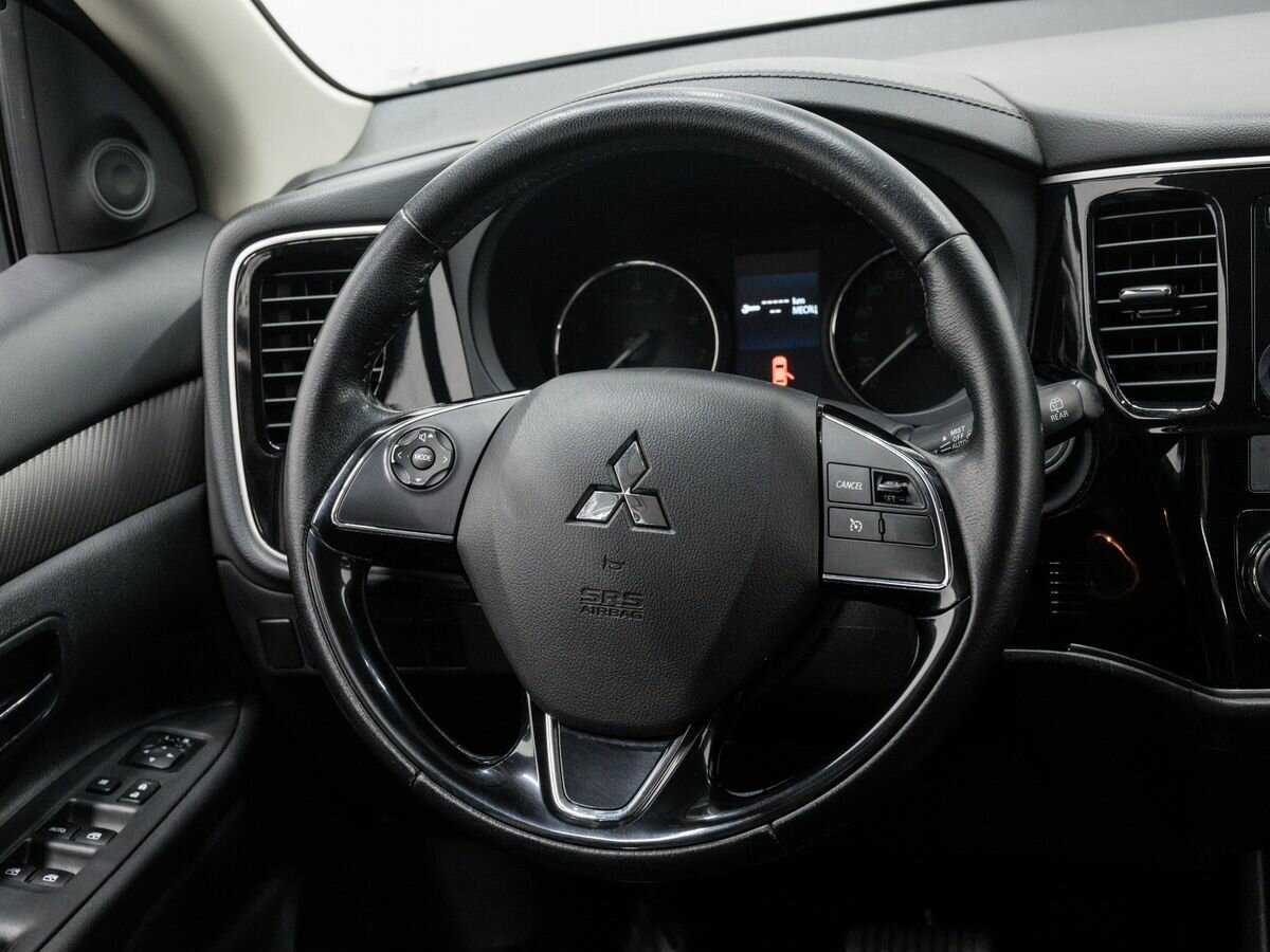 Купить Mitsubishi Outlander с пробегом. Фото: #12