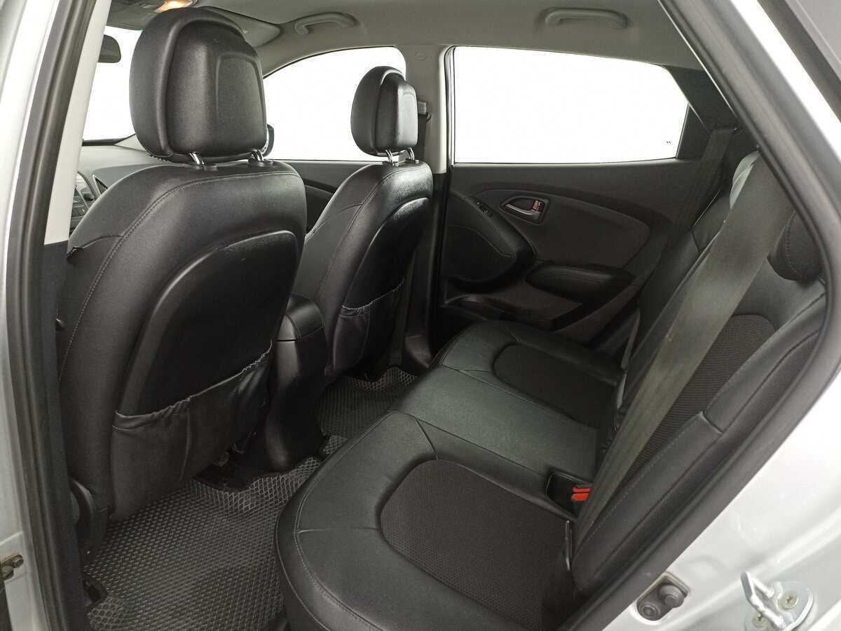 Купить Hyundai ix35 с пробегом. Фото: #9