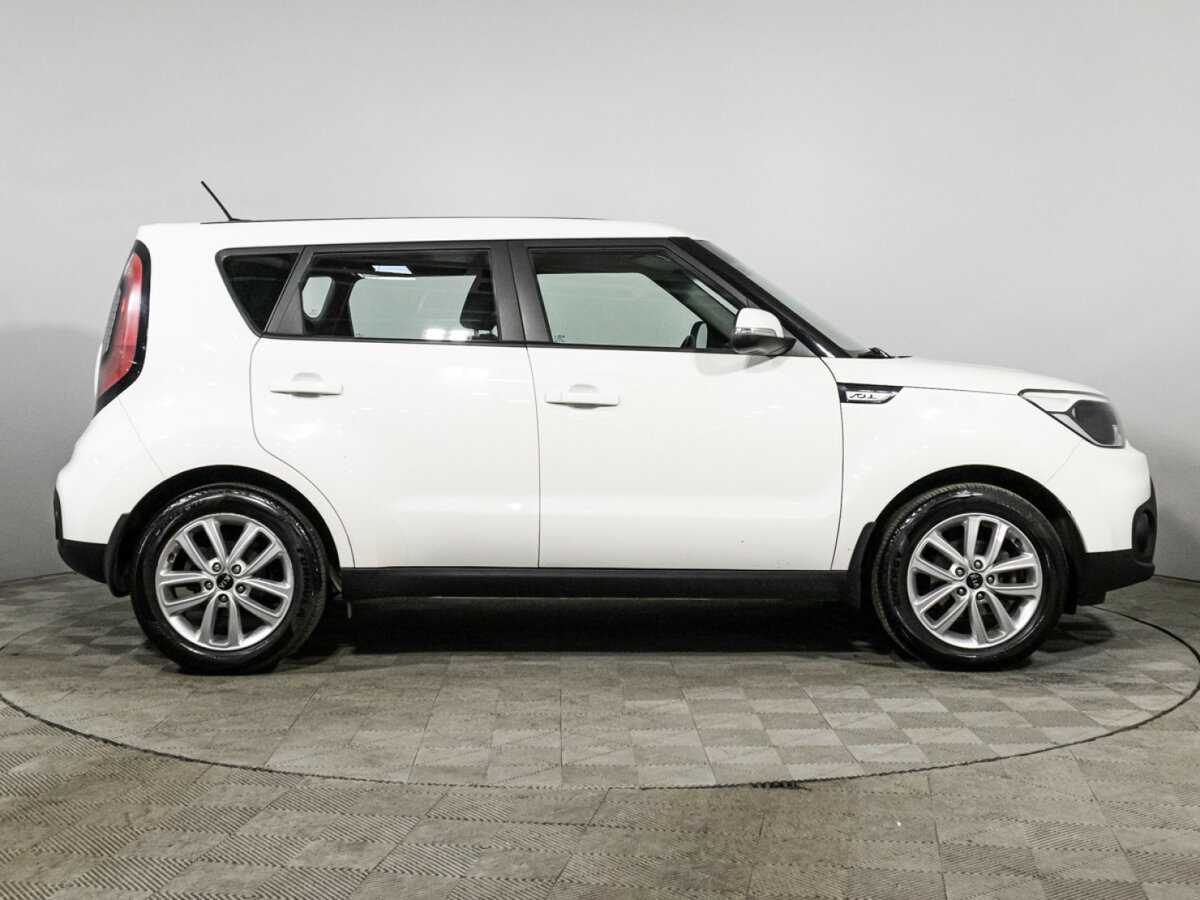Купить Kia Soul с пробегом. Фото: #3
