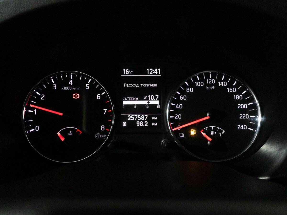 Купить Nissan X-Trail с пробегом. Фото: #11