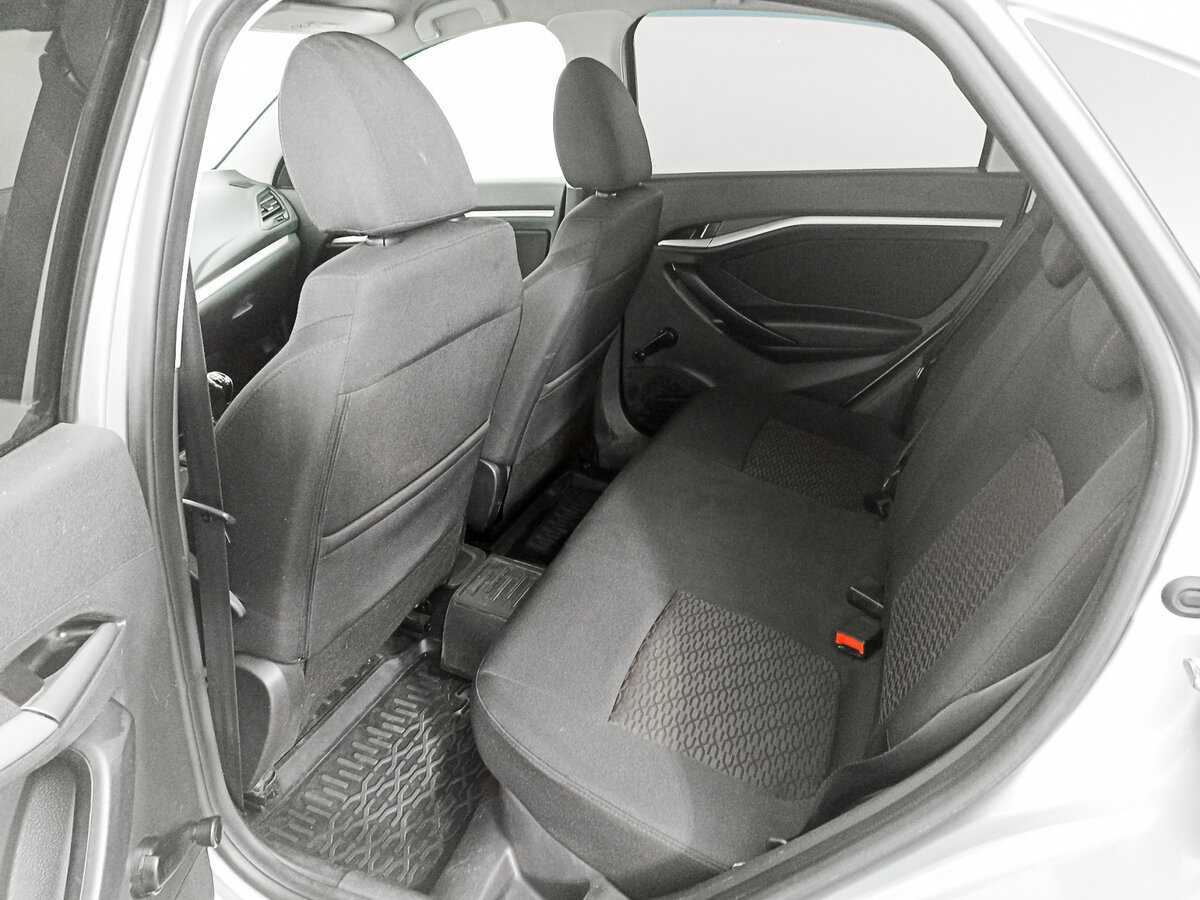 Купить Lada (ВАЗ) Vesta с пробегом. Фото: #11