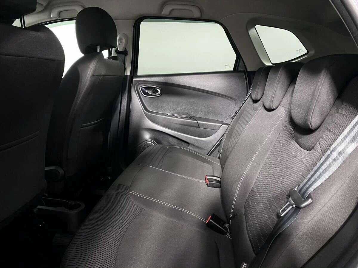 Купить Renault Kaptur с пробегом. Фото: #9