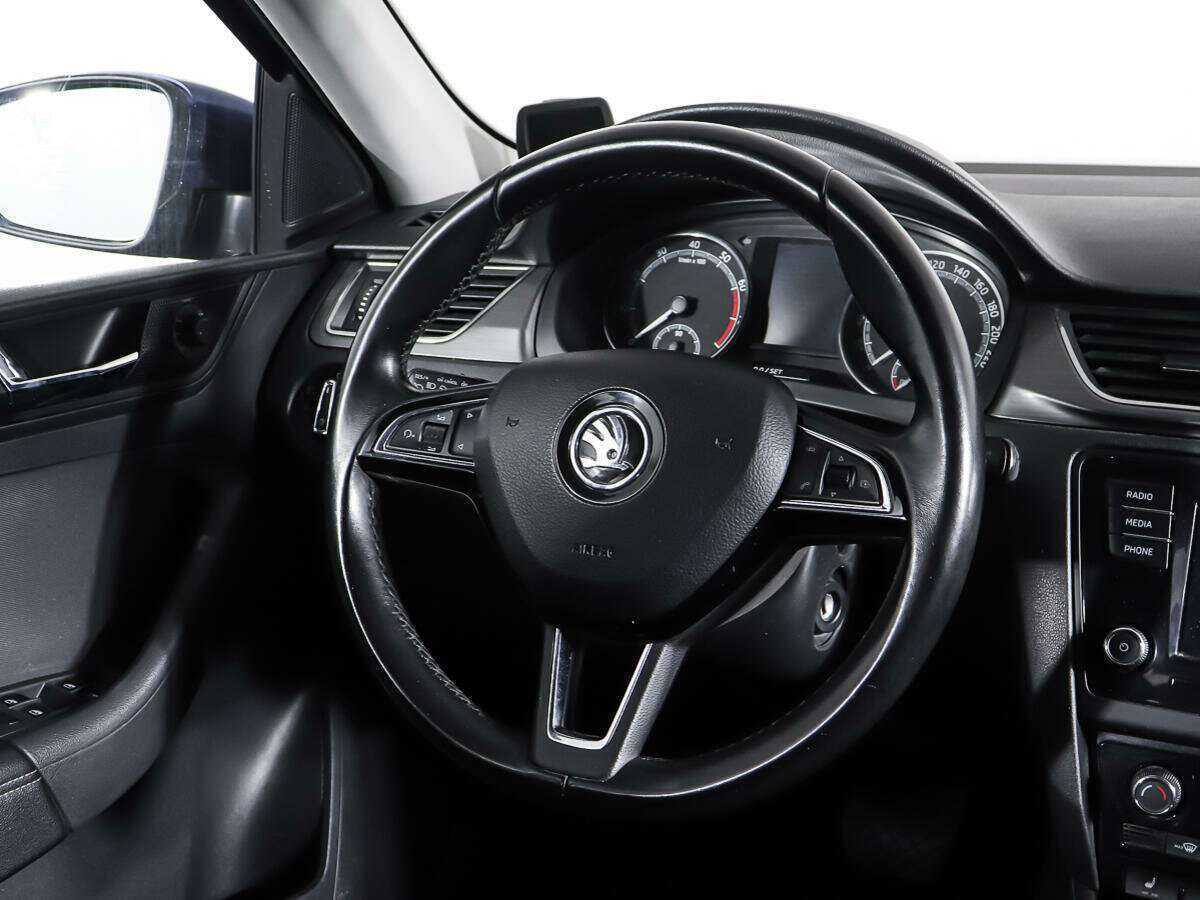 Купить Skoda Rapid с пробегом. Фото: #16