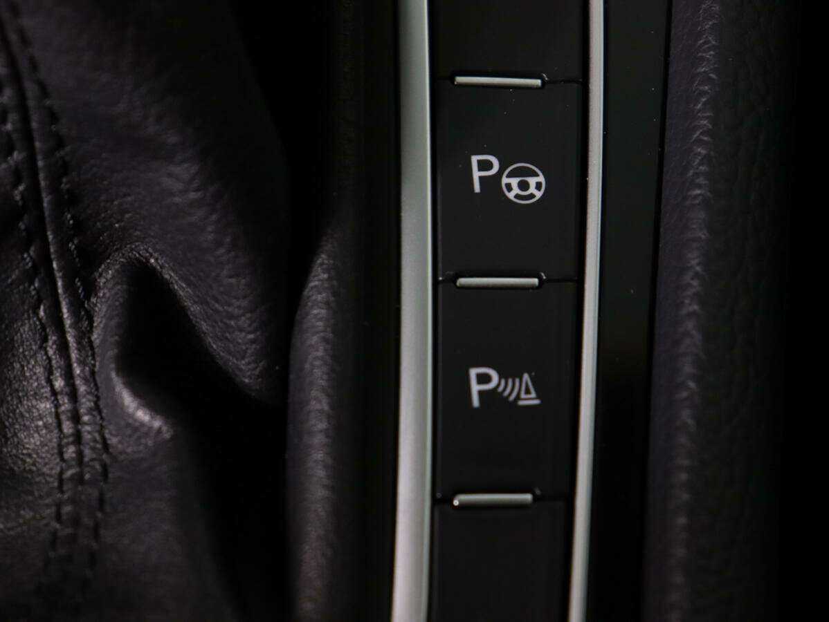 Купить Volkswagen Golf с пробегом. Фото: #19